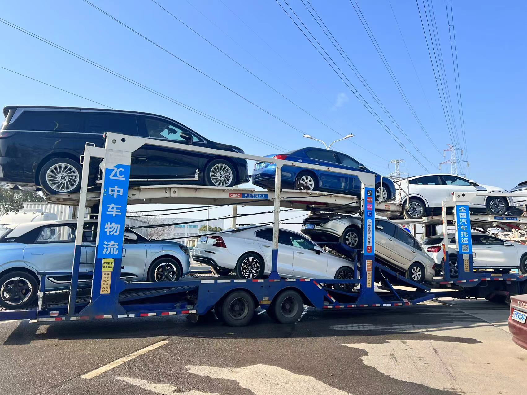 别再花冤枉钱了！上海到成都汽车托运费用只需2300元，省钱又省心！